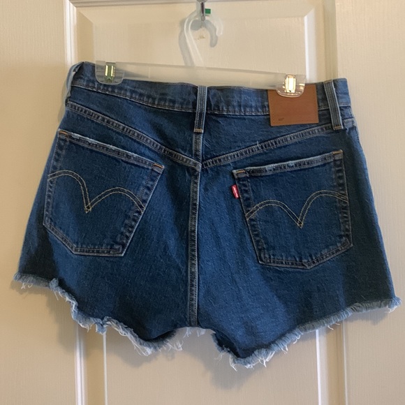 Levi's 501 High Rise Shorts - Picture 2 of 3